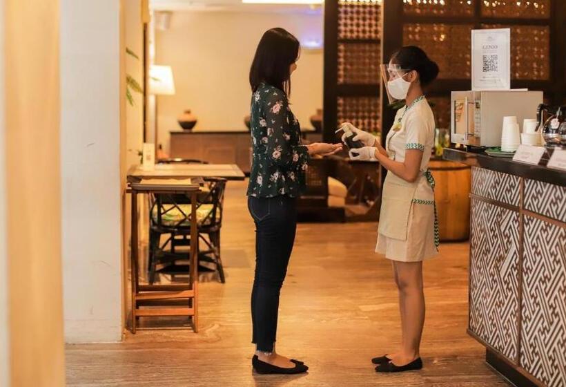 Отель Bali Paragon Resort