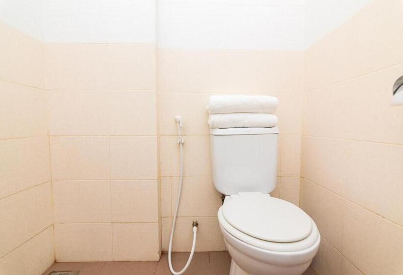 فندق Lovina Inn Nagoya Batam