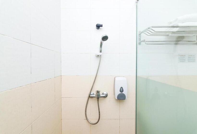 فندق Lovina Inn Nagoya Batam