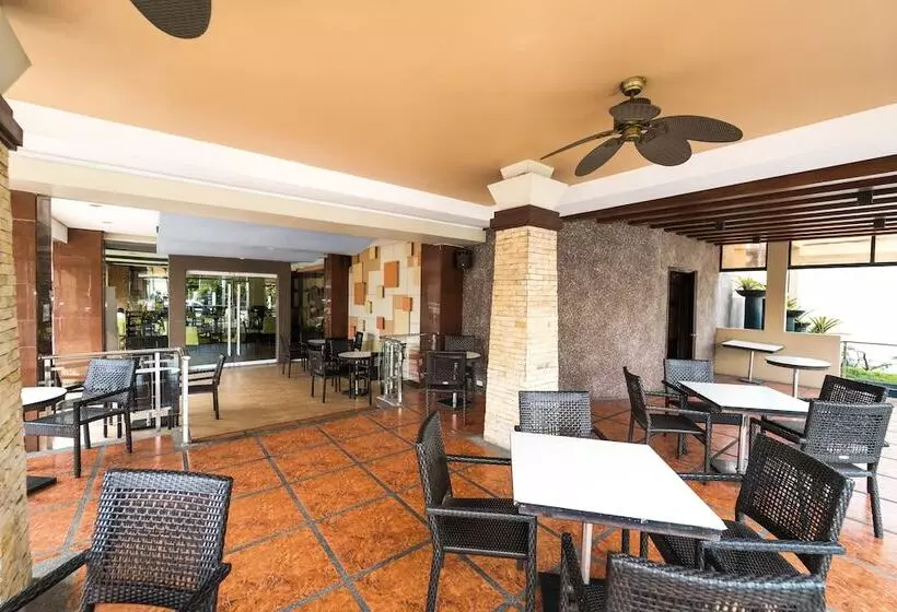 Mo2 Westown Hotel Iloilo