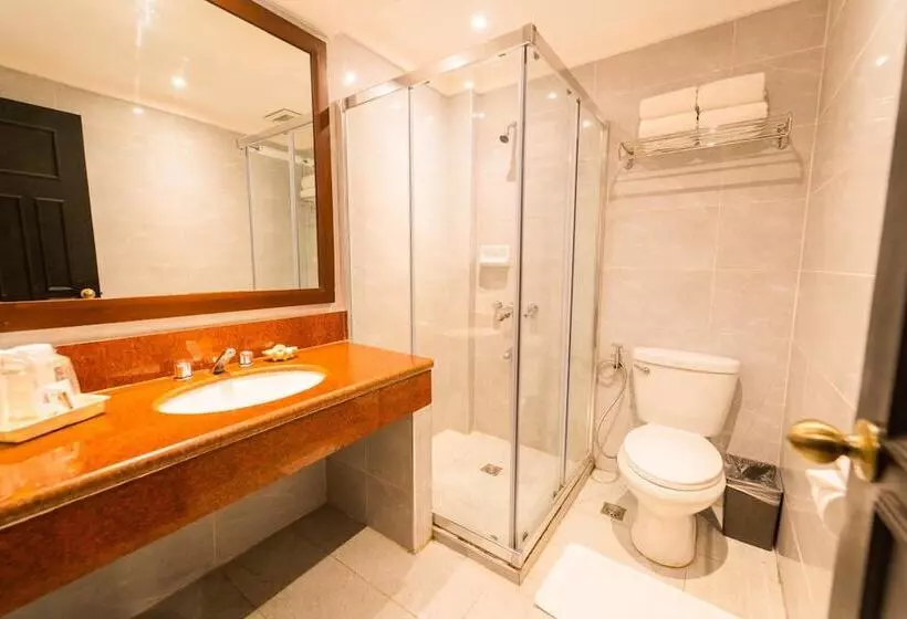 Mo2 Westown Hotel Iloilo