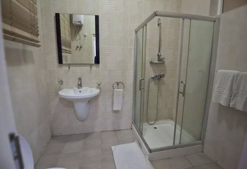 בית מלון כפרי Okera Inn