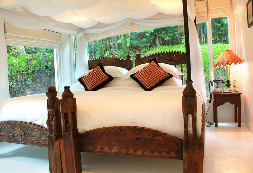 هتل Pai Island Resort