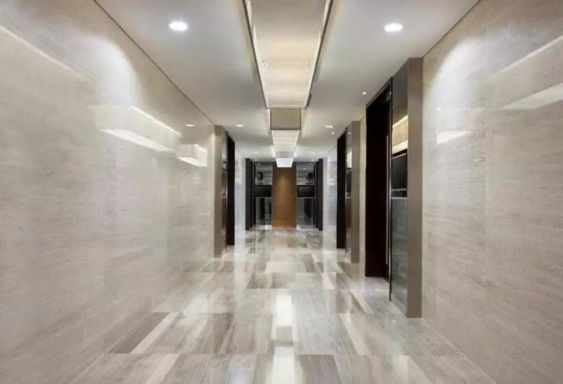 Hotelli Santika Premiere Hayam Wuruk Jakarta