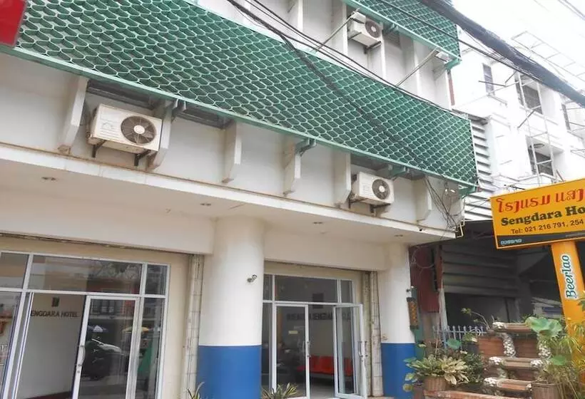 Hotelli Sengdara