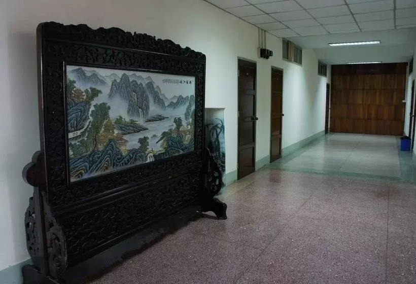 Hotelli Sengdara