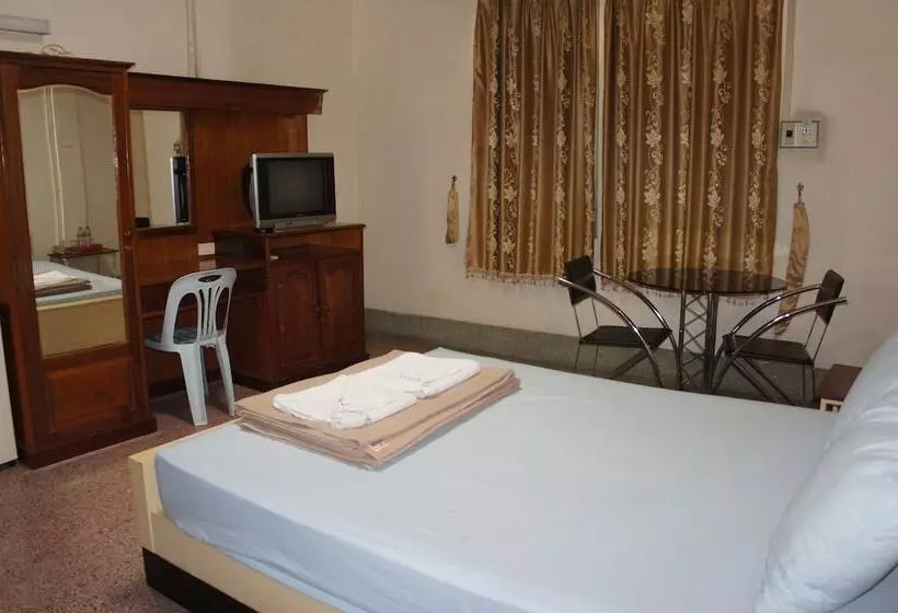Hotelli Sengdara