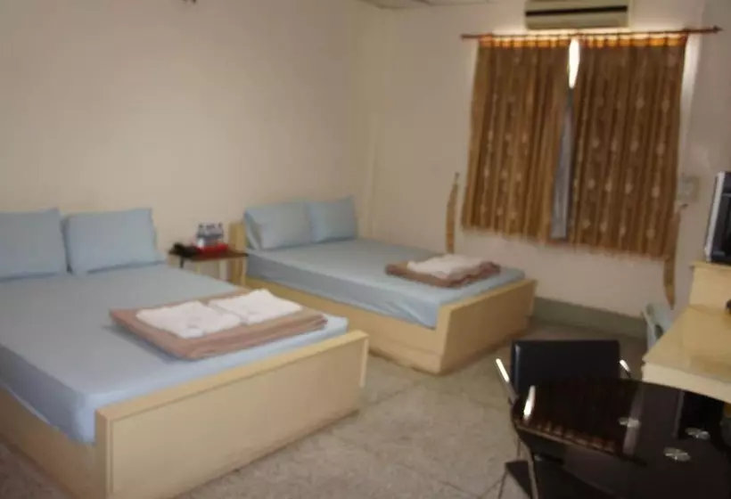 Hotelli Sengdara