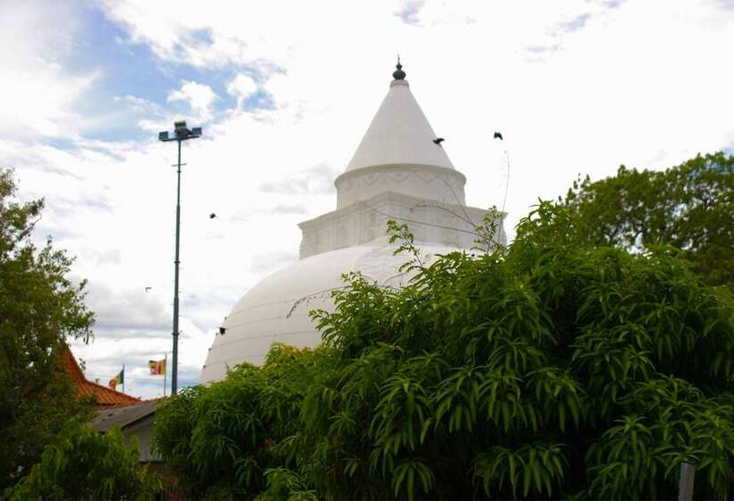 ホテル Thaulle Ayurveda Resort   Yala