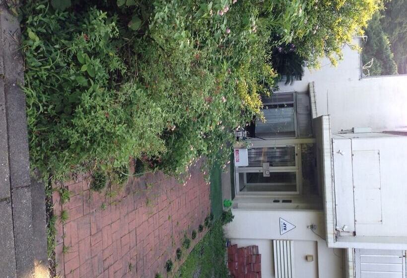 Kitakyushu Youth Hostel