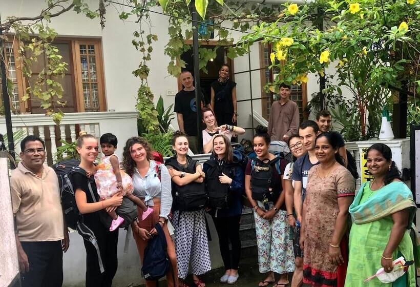 פנסיון Bastian Homestay