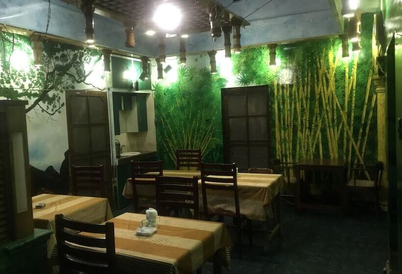 פנסיון Bastian Homestay