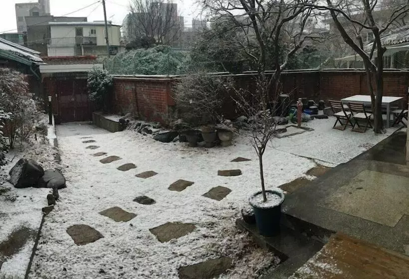 膳宿费 Hans House