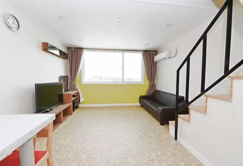 Seorabeol Togi Tourist Pension