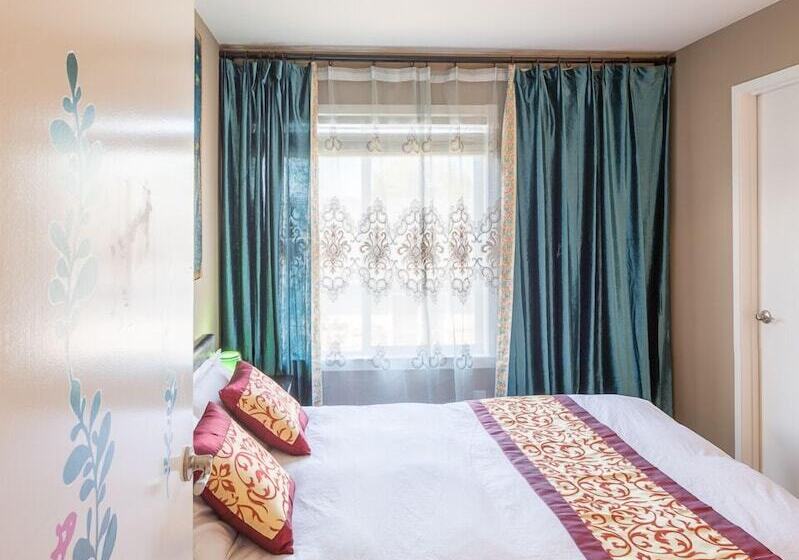 Sunny And Elegant Villa