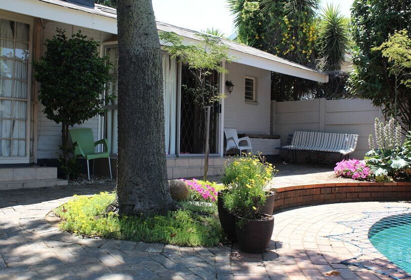 Bed & Breakfast 3 Liebeloft Guest House