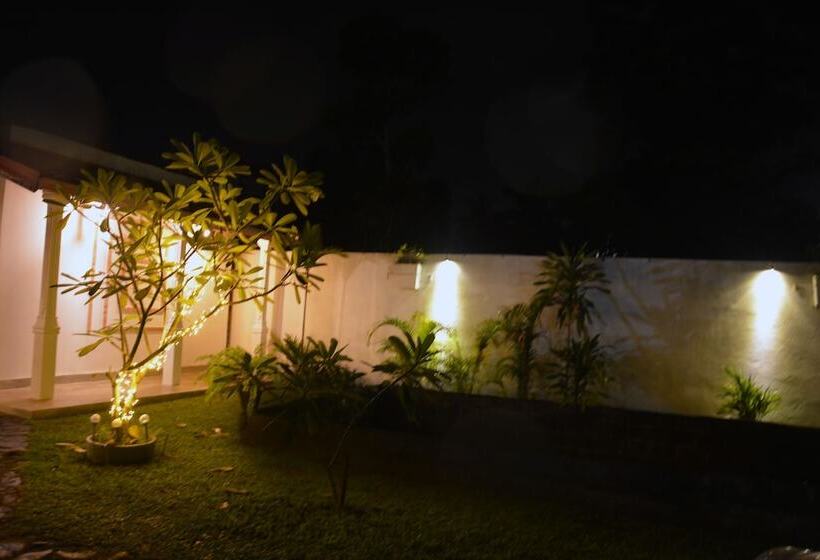 مبيت وإفطار Finlanka Guest