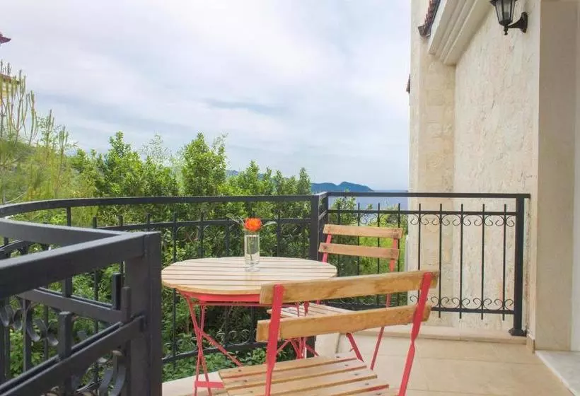 Bed and Breakfast Lumina Otel