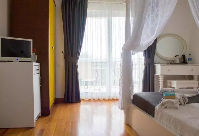 Bed and Breakfast Lumina Otel