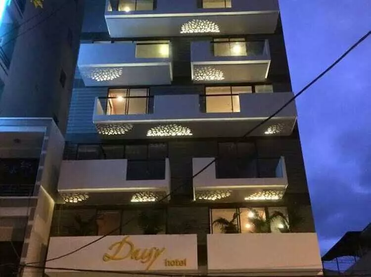 هتل Daisy