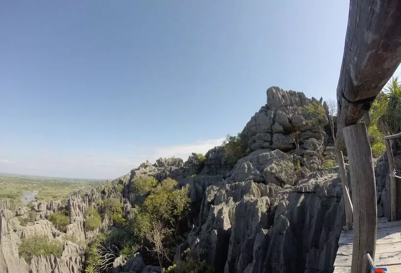 هتل Iharana Bush Camp