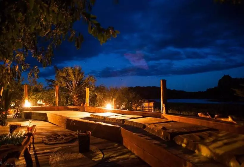 هتل Iharana Bush Camp