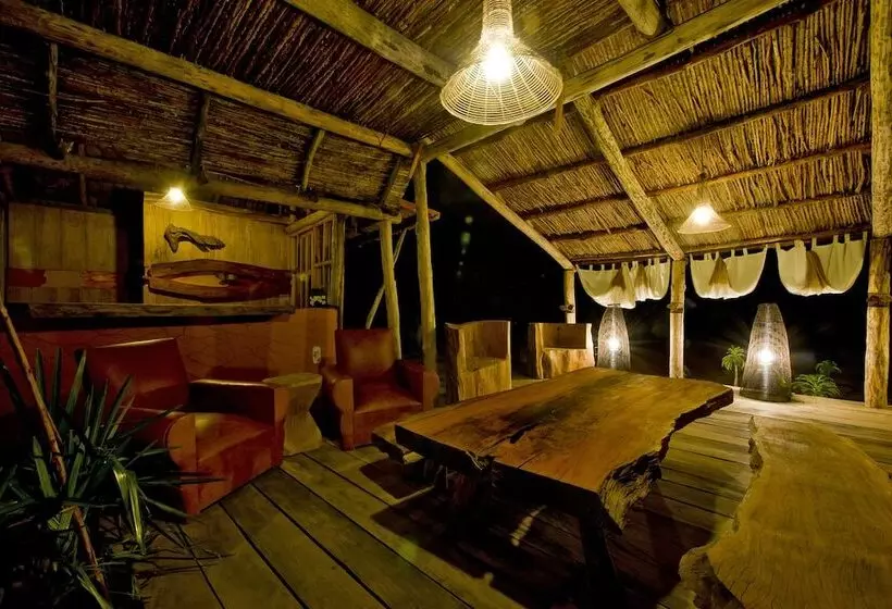 هتل Iharana Bush Camp