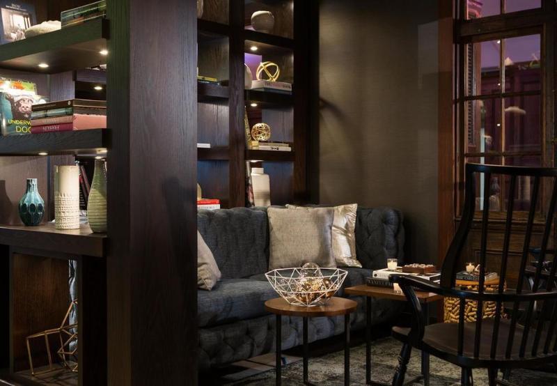 فندق Renaissance Albany