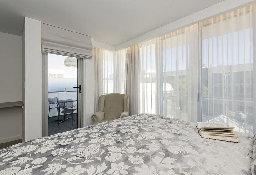 בית מלון כפרי The Nest On Newcastle