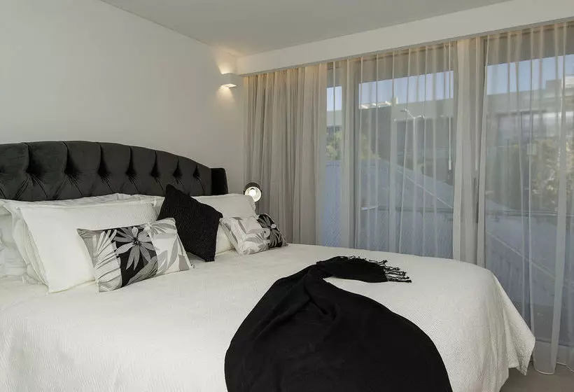 호텔 The Nest On Newcastle