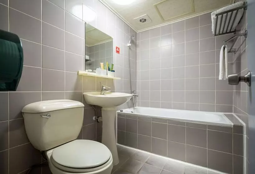 هتل Win Inn Tainan Ii