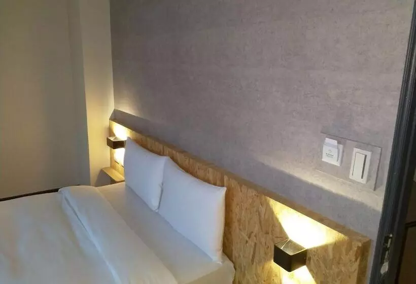 هتل Win Inn Tainan Ii