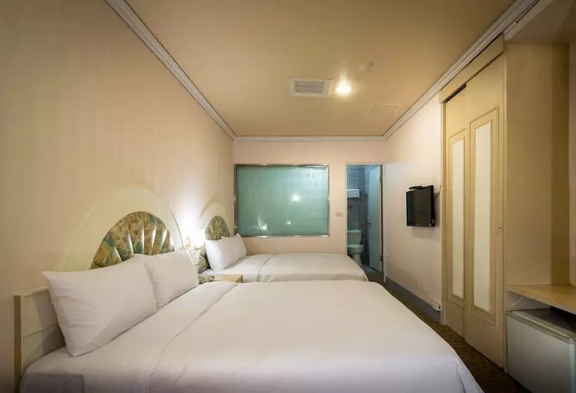 هتل Win Inn Tainan Ii