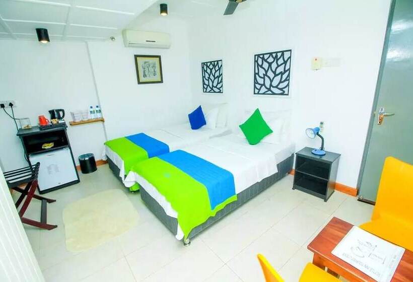 Hotel Settle Inn Tourist Lodge