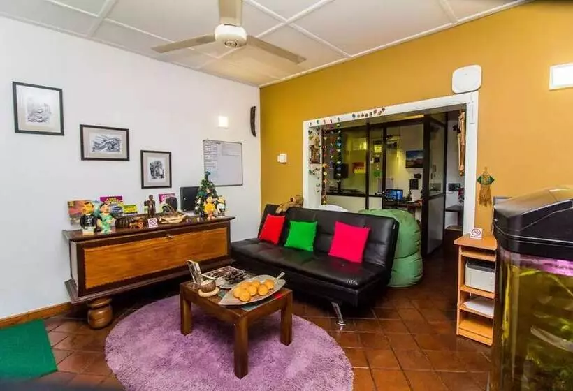 Hotel Settle Inn Tourist Lodge