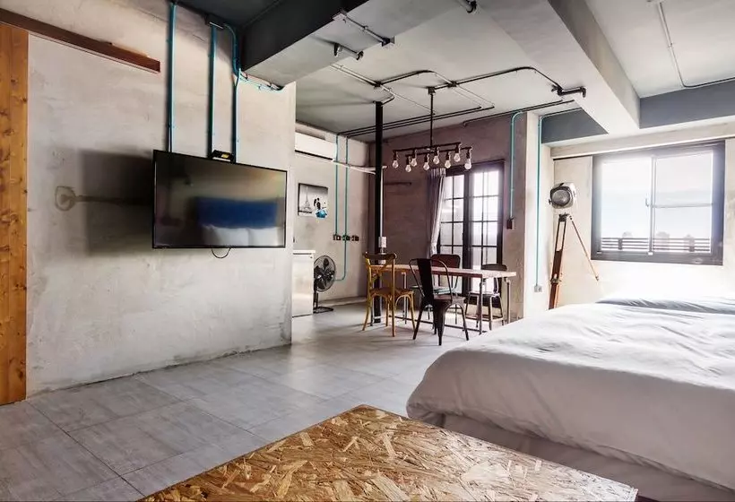 پانسیون 4 Design Inn