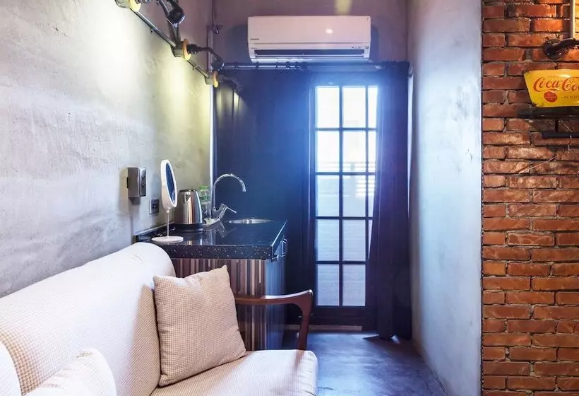 پانسیون 4 Design Inn