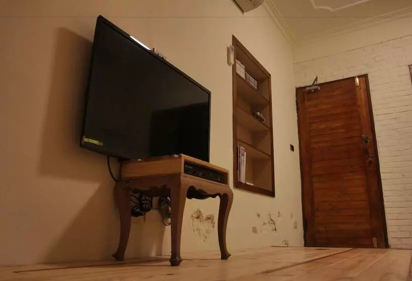 پانسیون Adore Tainan Adore House