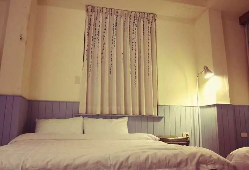 پانسیون Adore Tainan Adore House