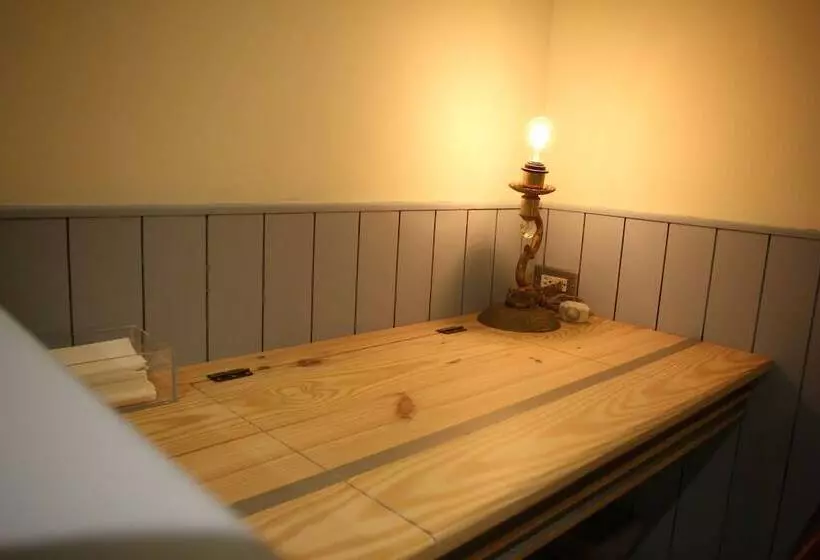 پانسیون Adore Tainan Adore House