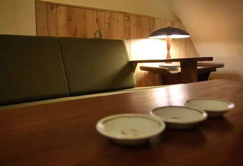 پانسیون Adore Tainan Adore House