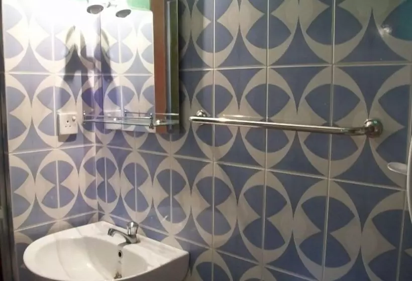 Пансион Blue Sky Guest House