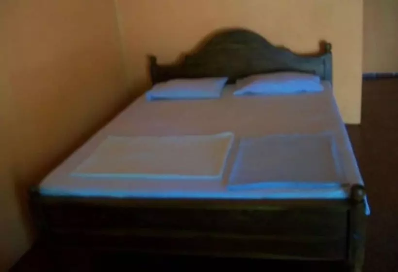 Пансион Blue Sky Guest House