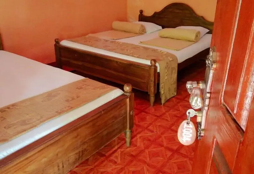 Пансион Blue Sky Guest House