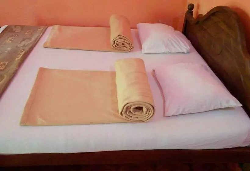 Пансион Blue Sky Guest House