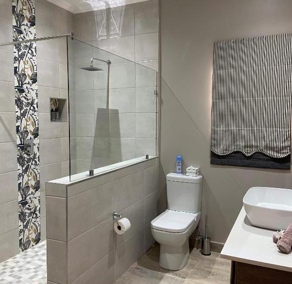 פנסיון Nut Grove Boutique