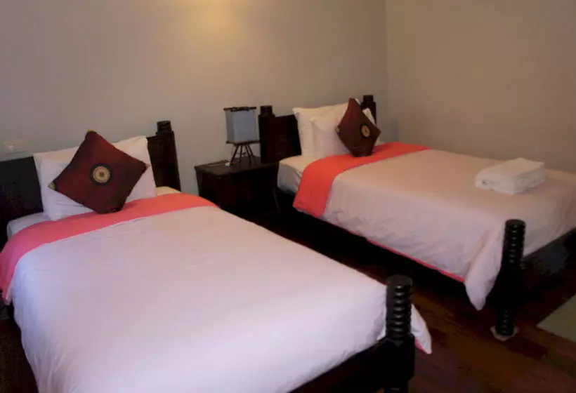 ペンション Phounsab Guesthouse