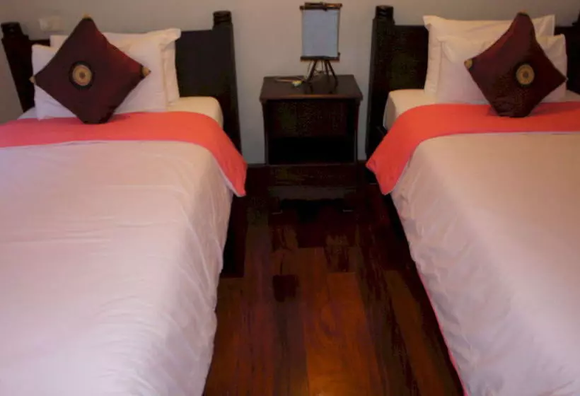 ペンション Phounsab Guesthouse