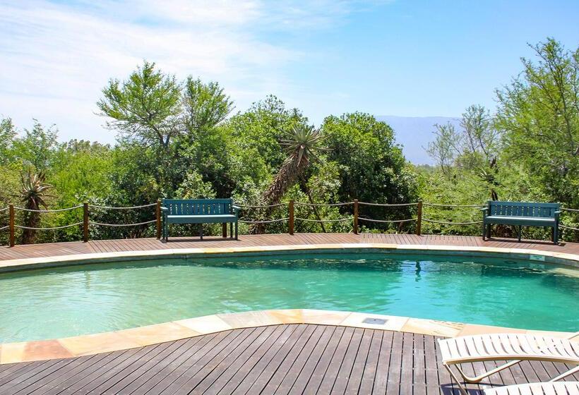 Stonehill River Lodge