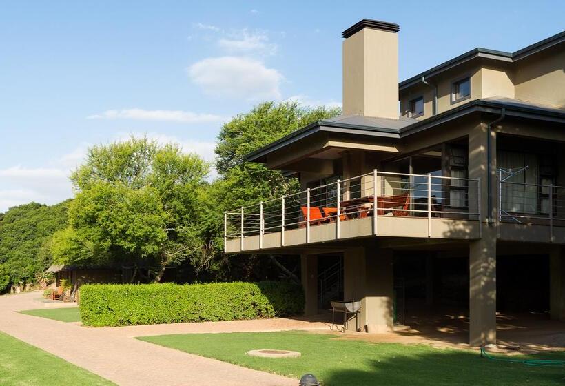 Stonehill River Lodge